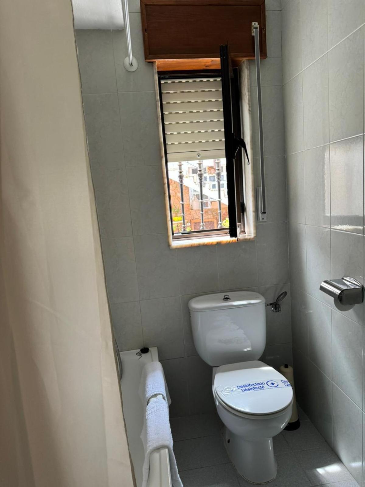 El Castanu De Cue Hotel Kültér fotó