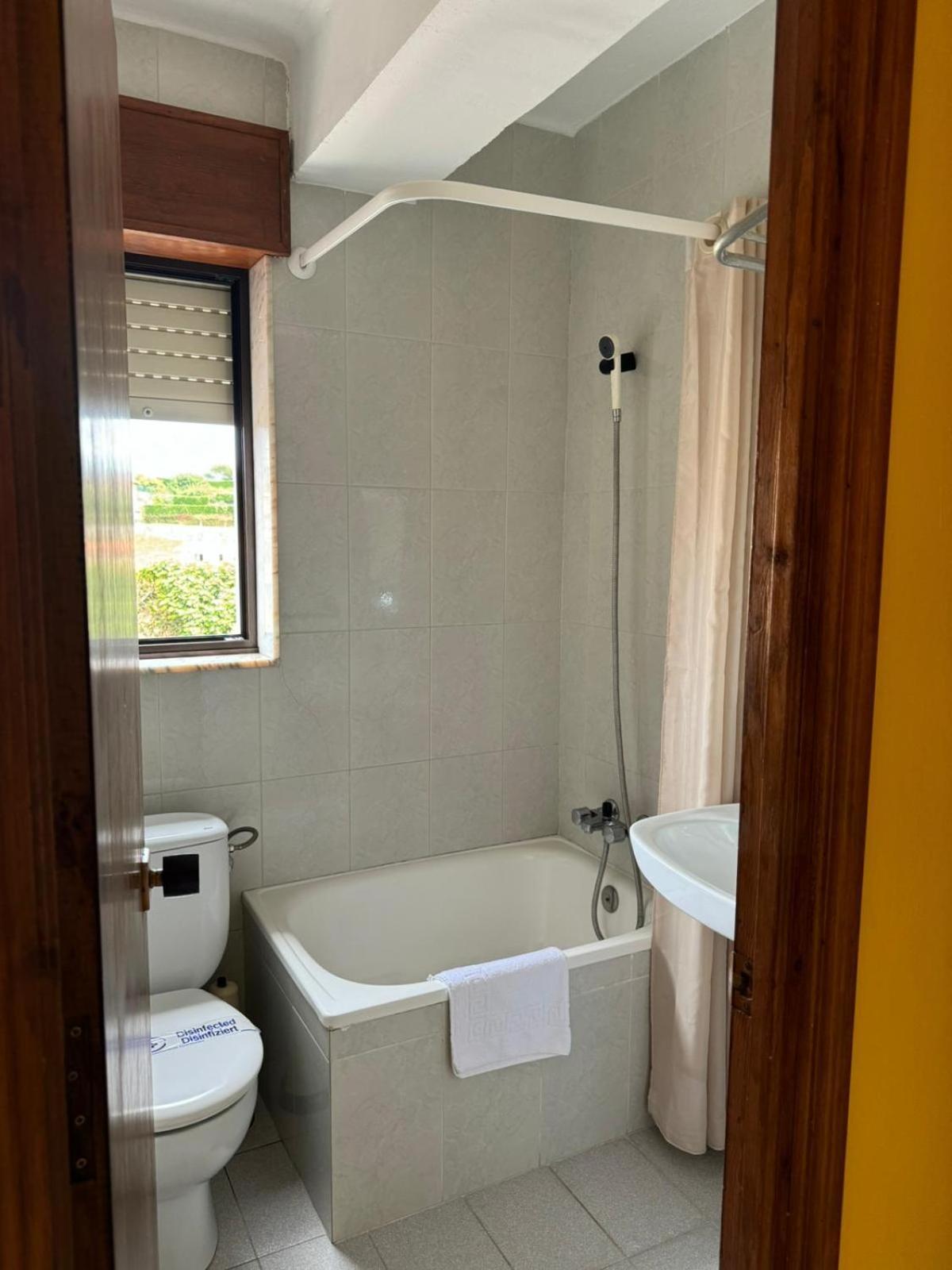 El Castanu De Cue Hotel Kültér fotó