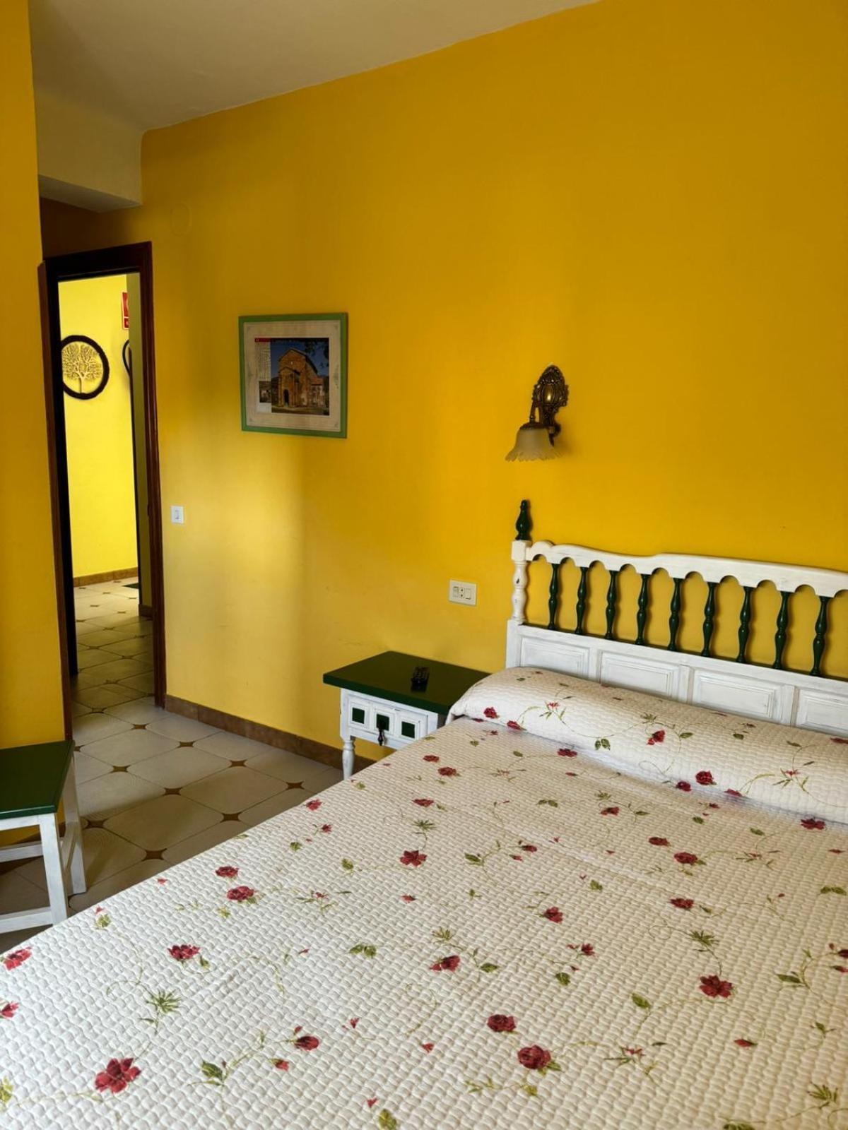 El Castanu De Cue Hotel Kültér fotó